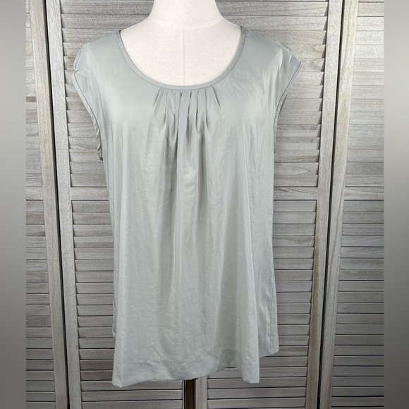 LOFT Silky Cap Sleeve Tee w Pleated Bust Light Sage Green-Large - Picture 1 of 2